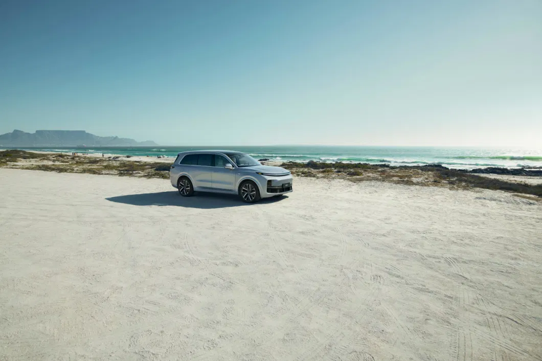 Καινούργιο υβριδικό Lixiang Car L7 EV Μεγάλο διαστημικό SUV Νέα ηλεκτρικά αυτοκίνητα 4